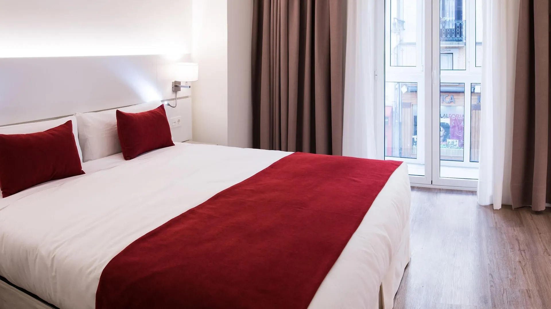 Hotel Pompaelo Urban Spa 팜플로나