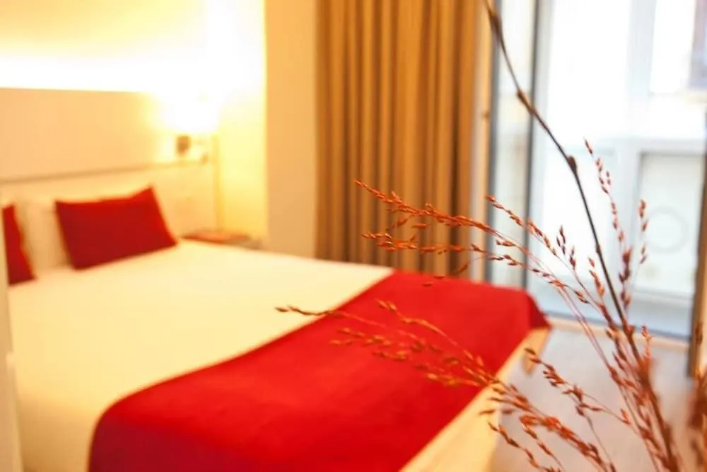 Hotel Pompaelo Urban Spa 팜플로나 4*,