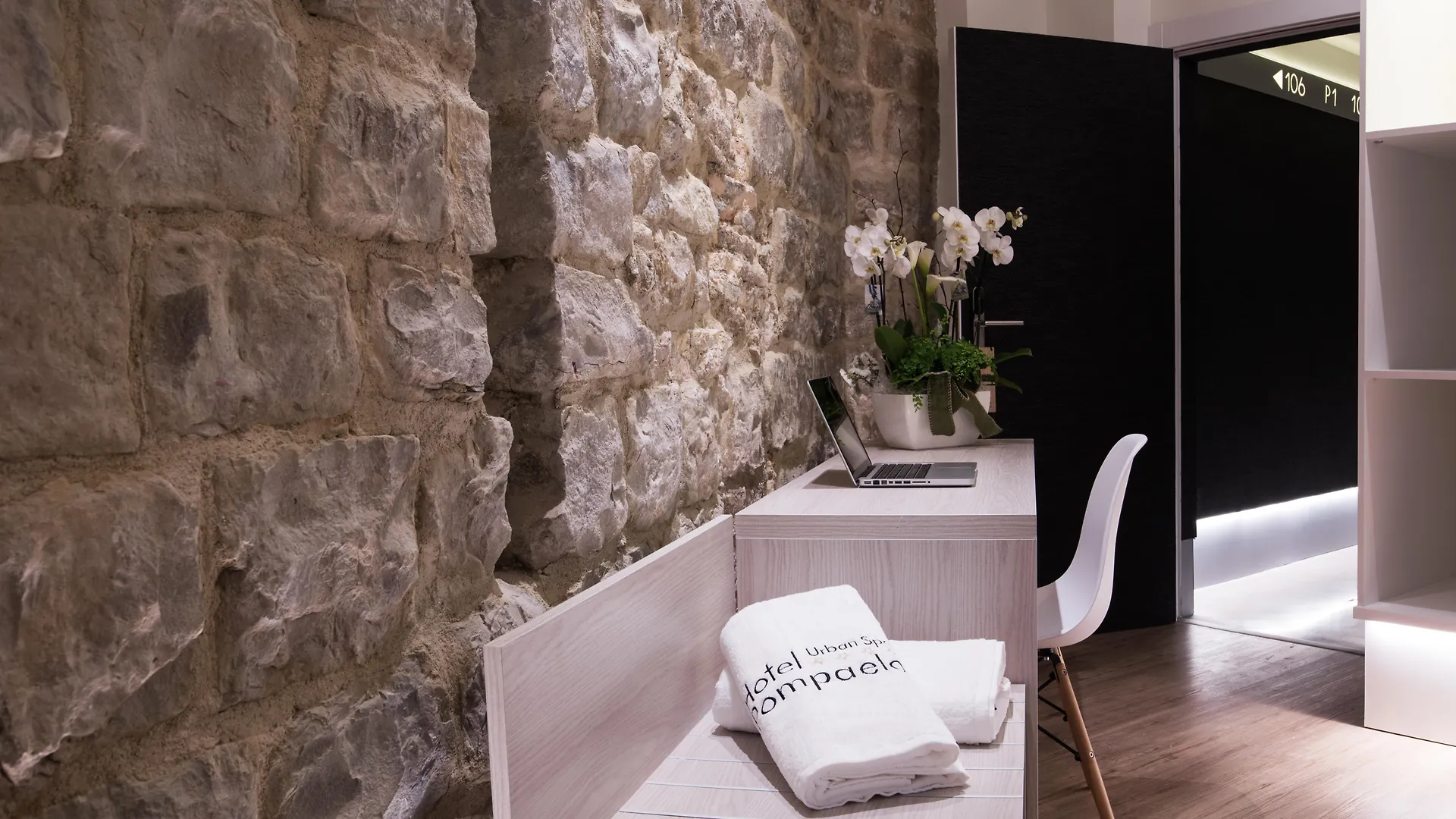 Hotel Pompaelo Urban Spa 팜플로나 4*,  스페인